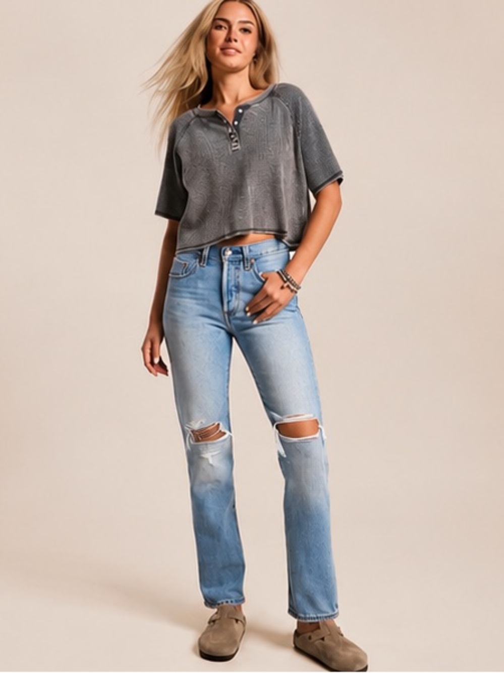 Levi’s Wedgie Light Wash Jeans Size 26